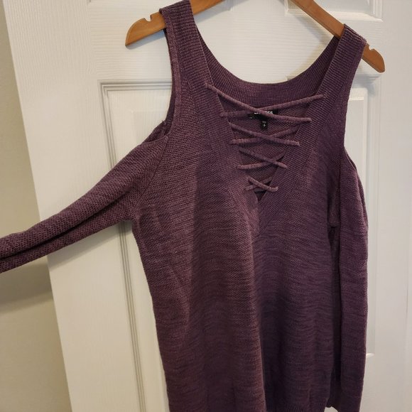 Express Cold Shoulder Lace Up Purple Reversible Sweater Size S - Picture 5 of 11